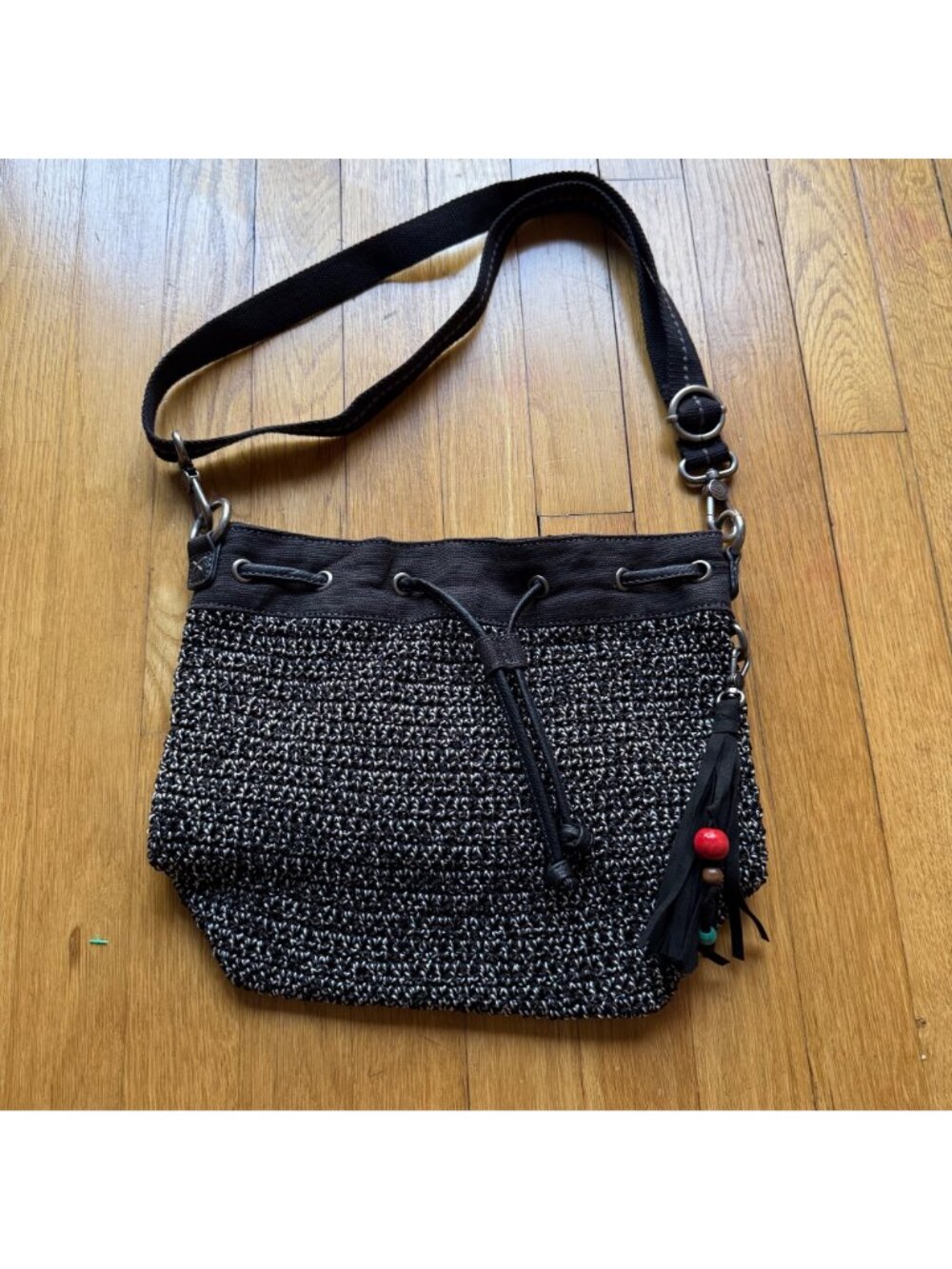 Crochet Boho The Sak 12"x10" Black & White Ukiah Crochet Drawstring Bucket Bag - Picture 3 of 15